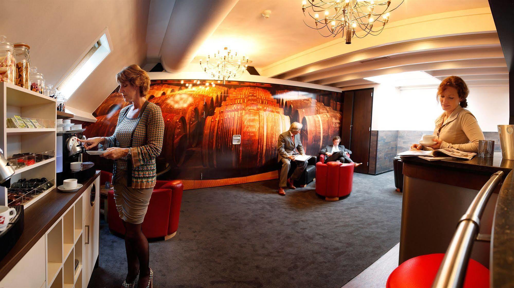 Hotel & Spa Savarin - Rijswijk, Den Haag Bagian luar foto