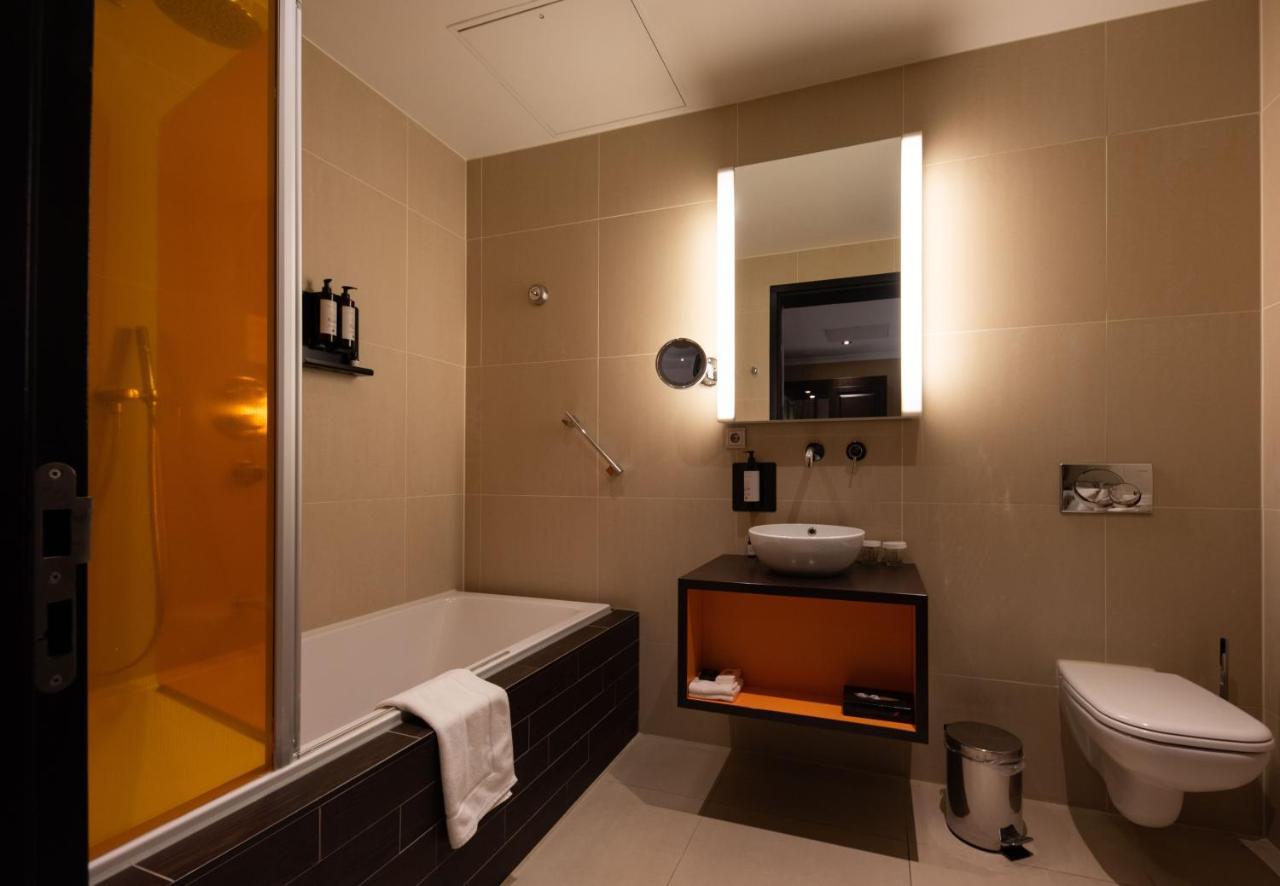 Hotel & Spa Savarin - Rijswijk, Den Haag Bagian luar foto